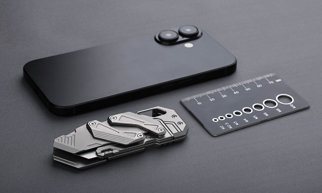 SyncraBlade Titanium EDC Knife the gadgeteer 07