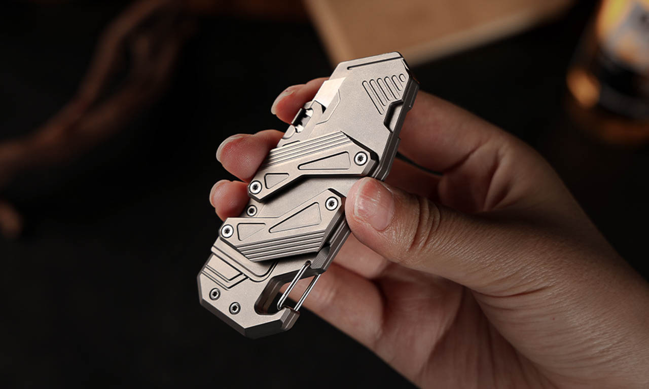 SyncraBlade Titanium EDC Knife the gadgeteer 14