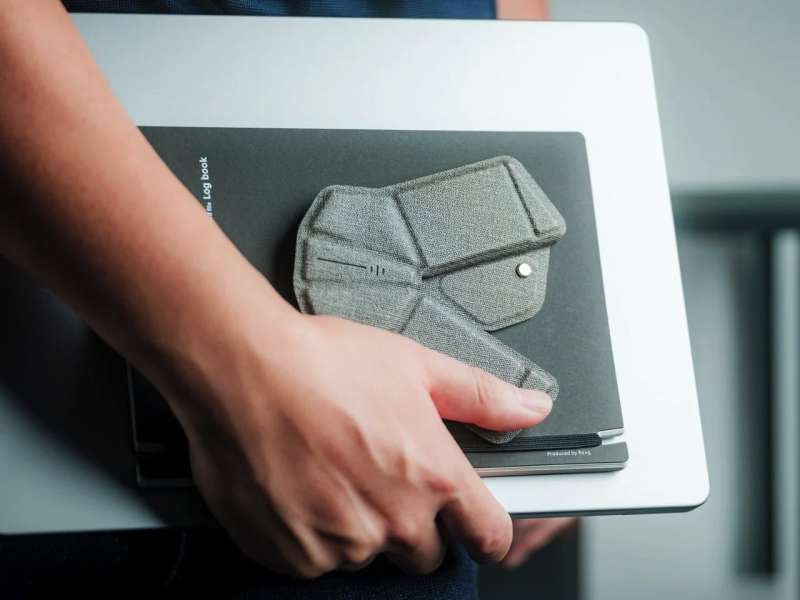 7 Gadgets That Actually Fit a Nomad's Backpack Without Compromise