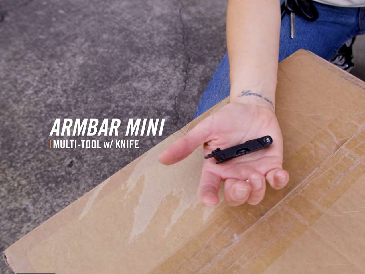 7 Multi-Tools That Actually Fit on a Keychain - Gerber Armbar Mini