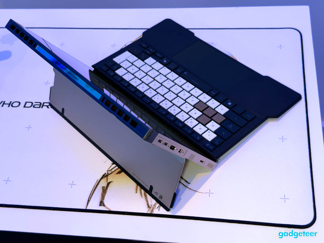 ASUS ROG Flow Z13 Kojima Edition the gadgeteer 08