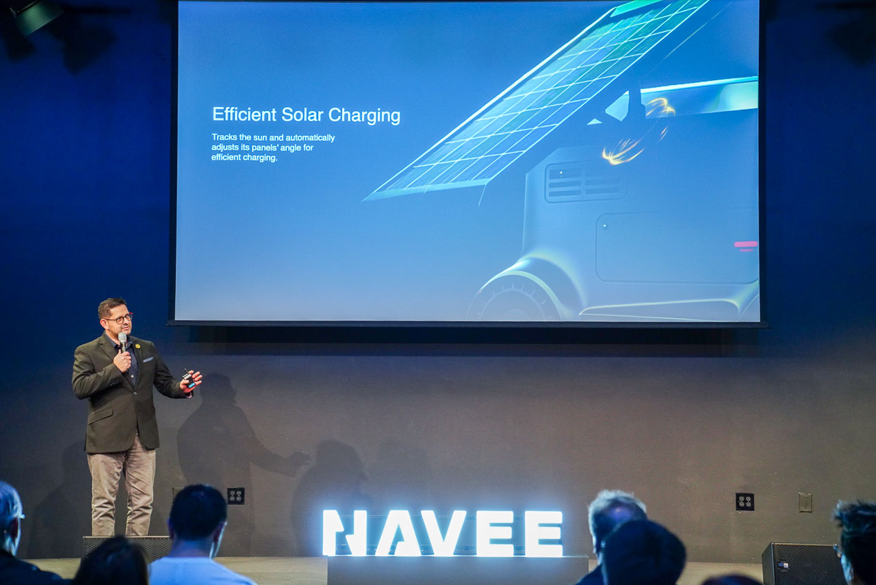 NAVEE Launch the gadgeteer 11