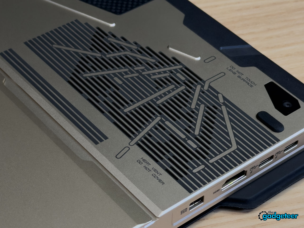 ASUS ROG Flow Z13 Kojima Productions Edition 2