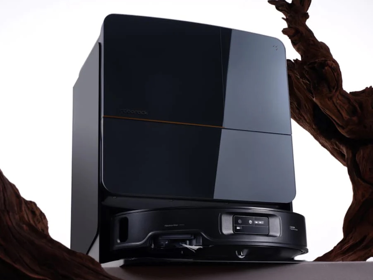 Roborock Saros Z70 Robot Vacuum