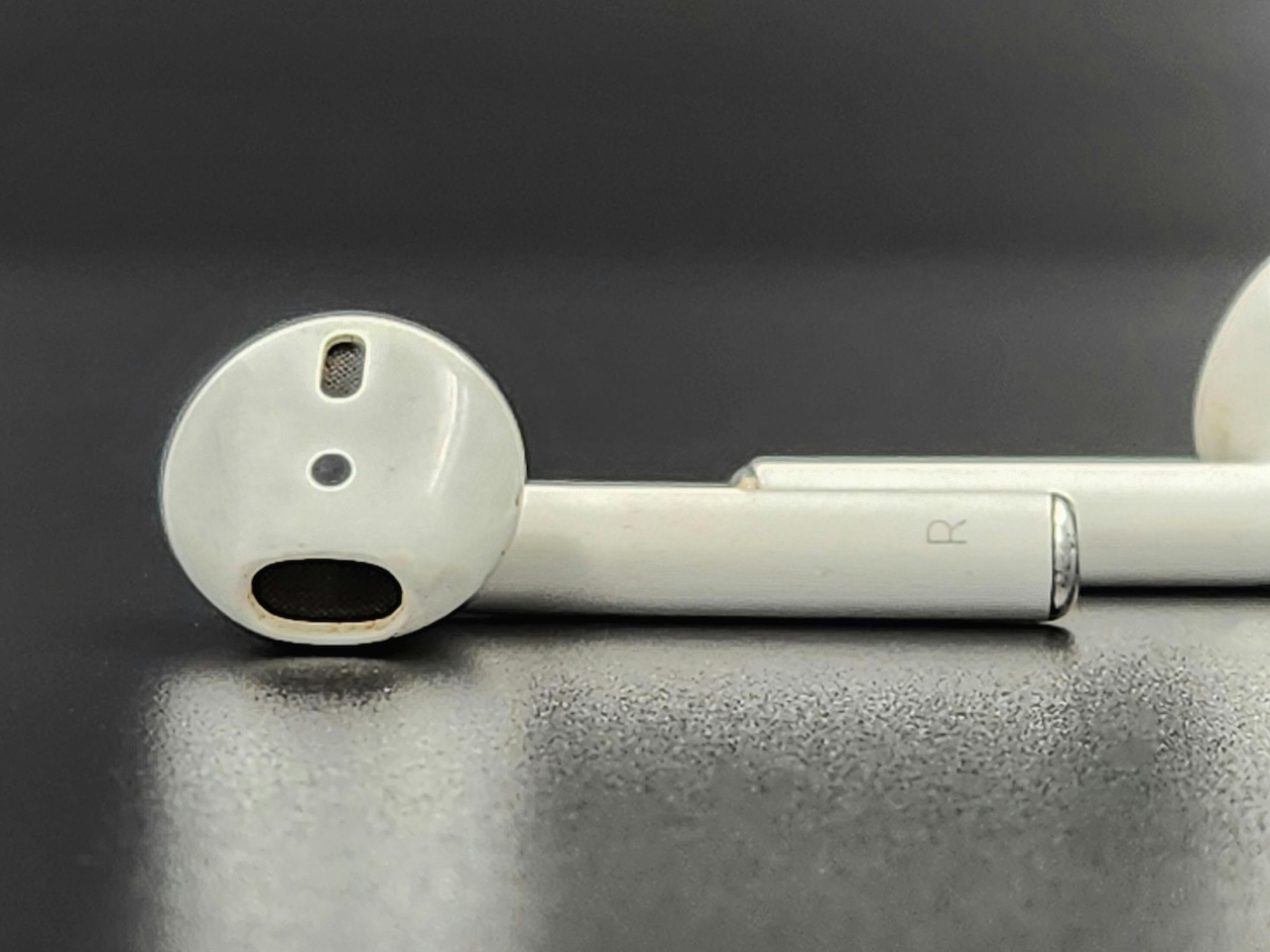Apple Airpods First Gen