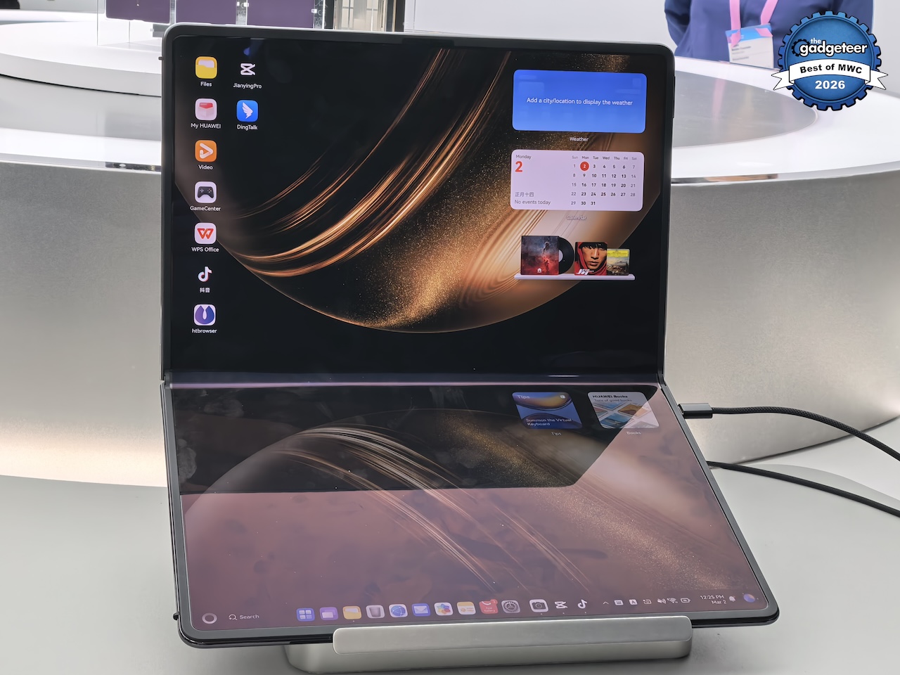 Huawei MateBook Fold Ultimate Design MWC 2026