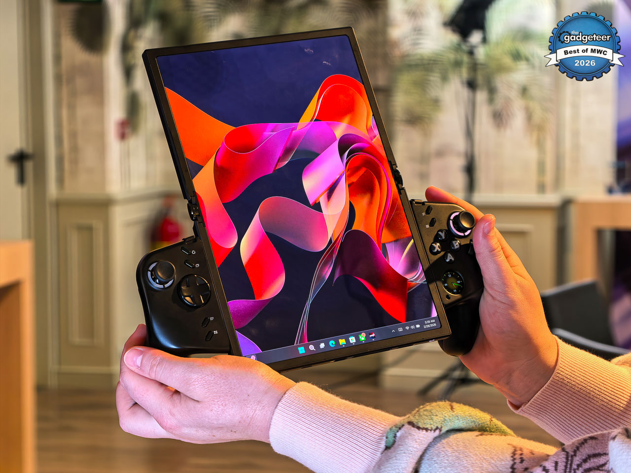 Lenovo Legion Go Fold MWC-the gadgeteer-best of MWC 2026--11