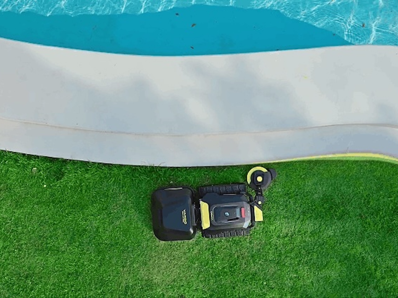 Yarbo M Universal Modular Yard Robot Trimmer