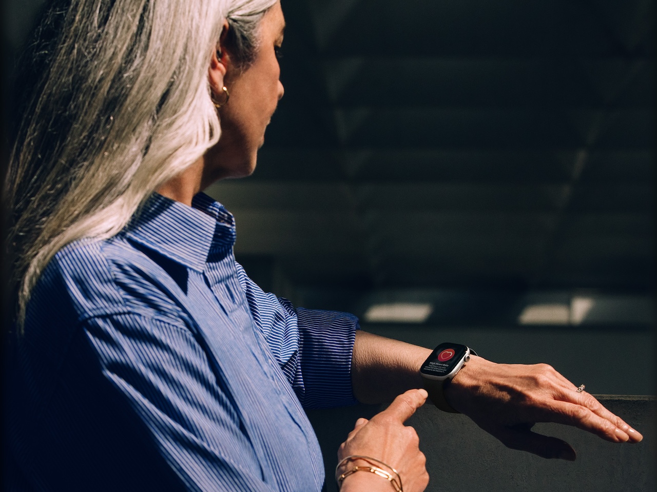 Apple Watch Series 11 for Mothers Day