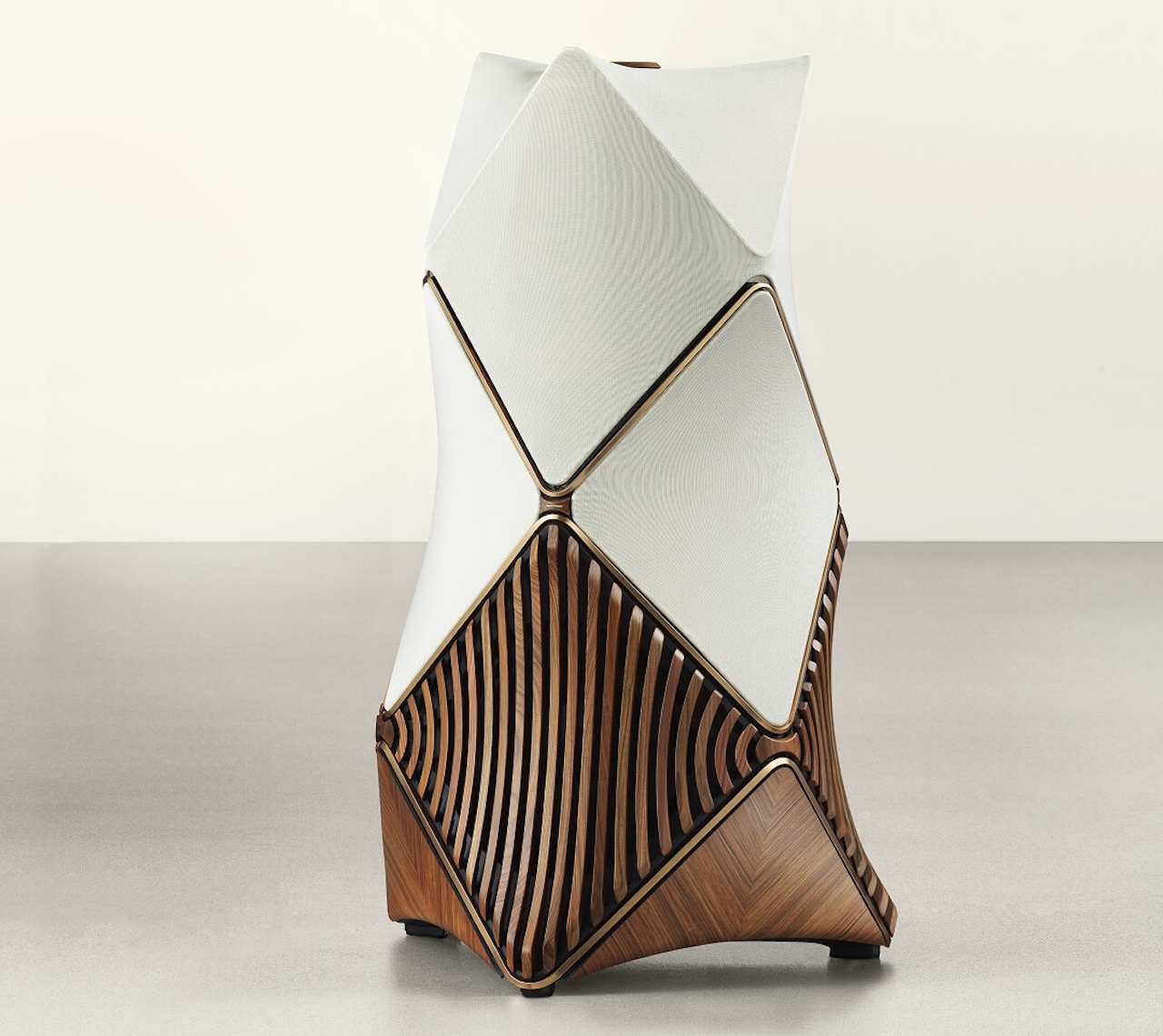 Beolab 90 Monarch Edition