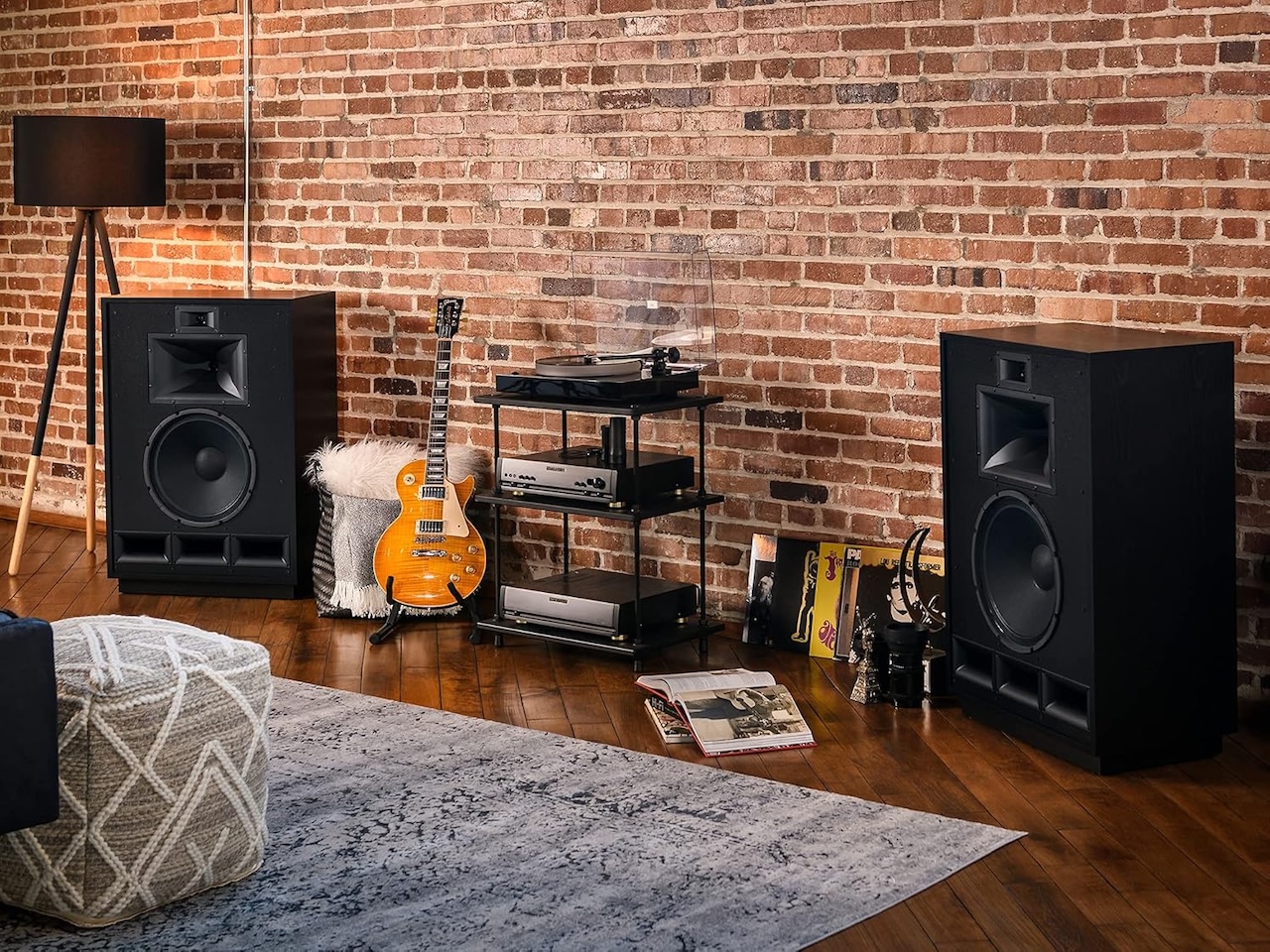 Klipsch Cornwall IV floorstanding speakers