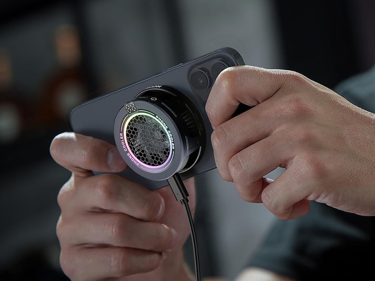 NEEWER Basics Magnetic Phone Cooler