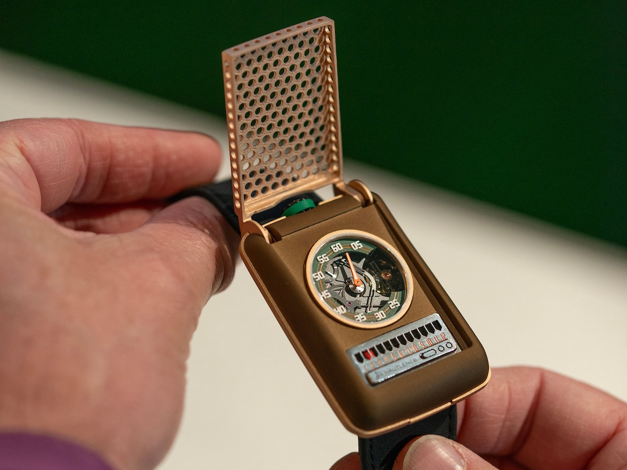 Retrovision 64 Watch