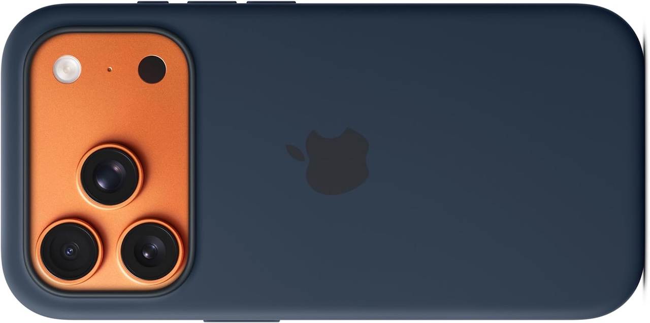 1 Apple Silicone Case with MagSafe iPhone 17 Pro