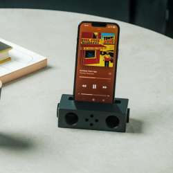 Battery-free Amplifying iSpeakers F