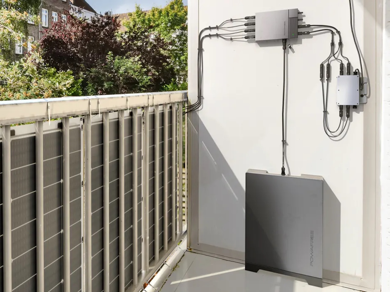 BigBlue POWAFREE Balcony Solar H1