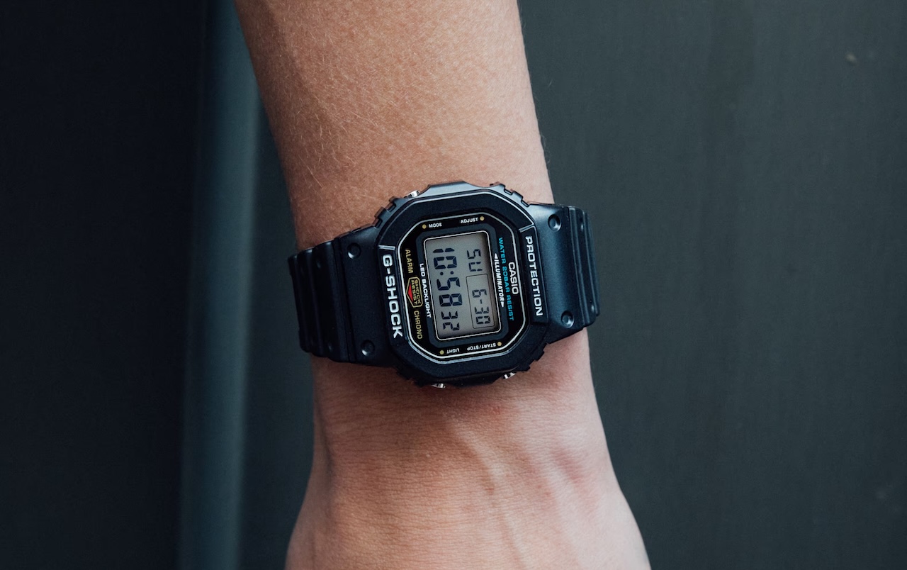 Casio DW-5600E-1V E