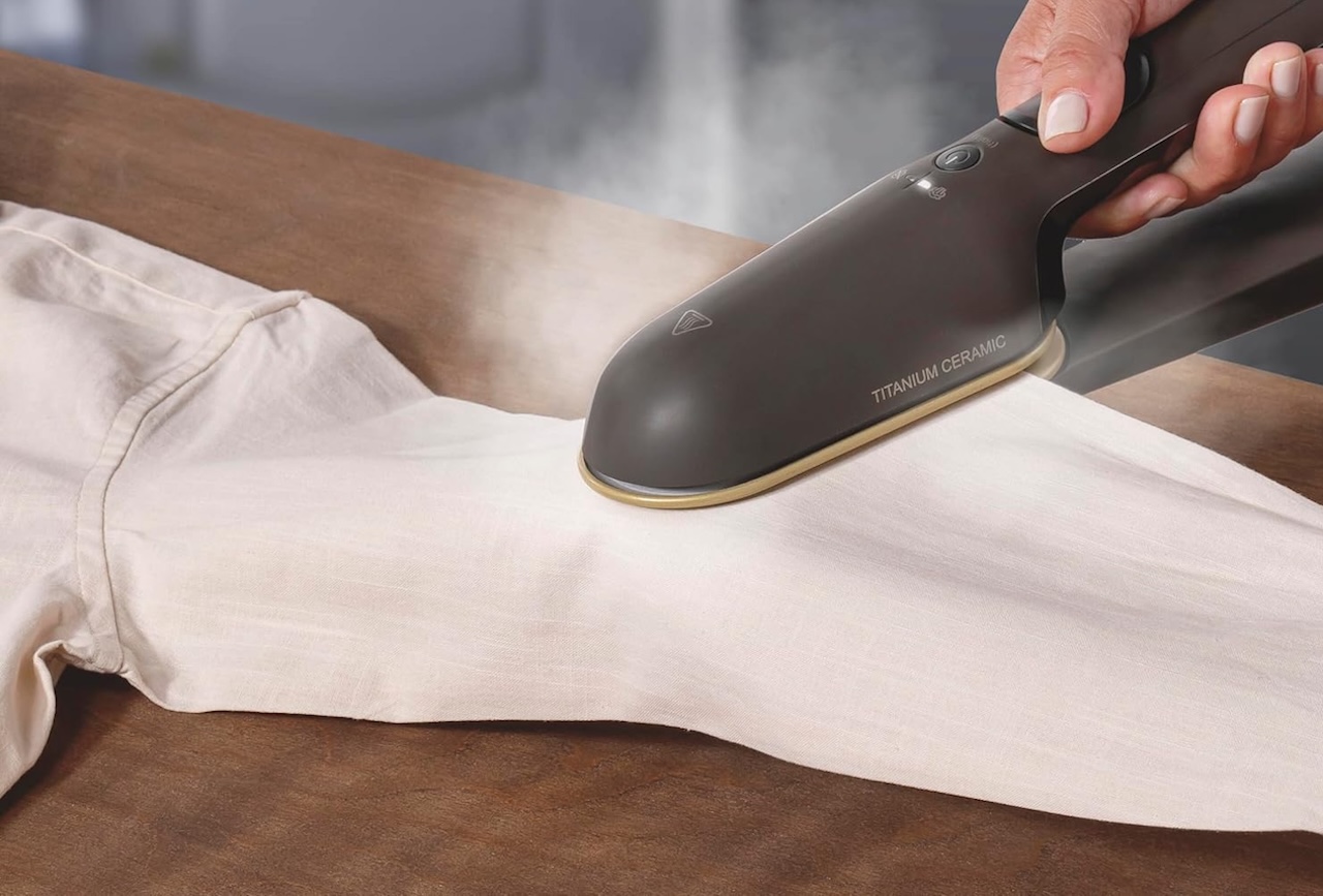 Chi SteamPress 3-in-1 Handheld Steamer (Model 11600)