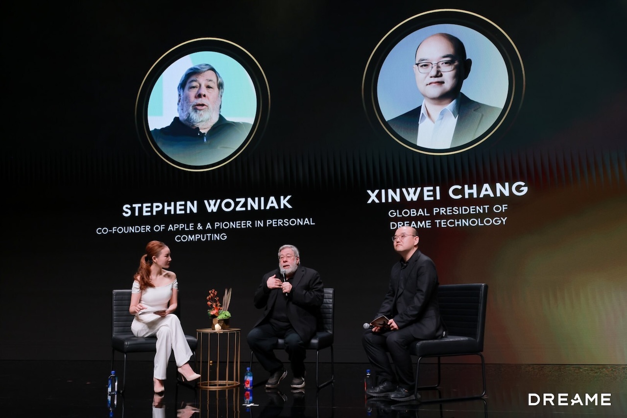 DREAM NEXT Smartphones Steve Wozniak