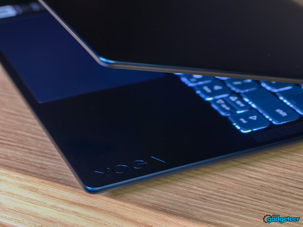 Lenovo Yoga Slim 7x Gen 11 Review Best Snapdragon X2 Elite Laptop 10