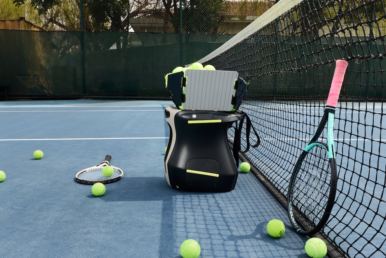 PongBot Aura AI Ball Machine F
