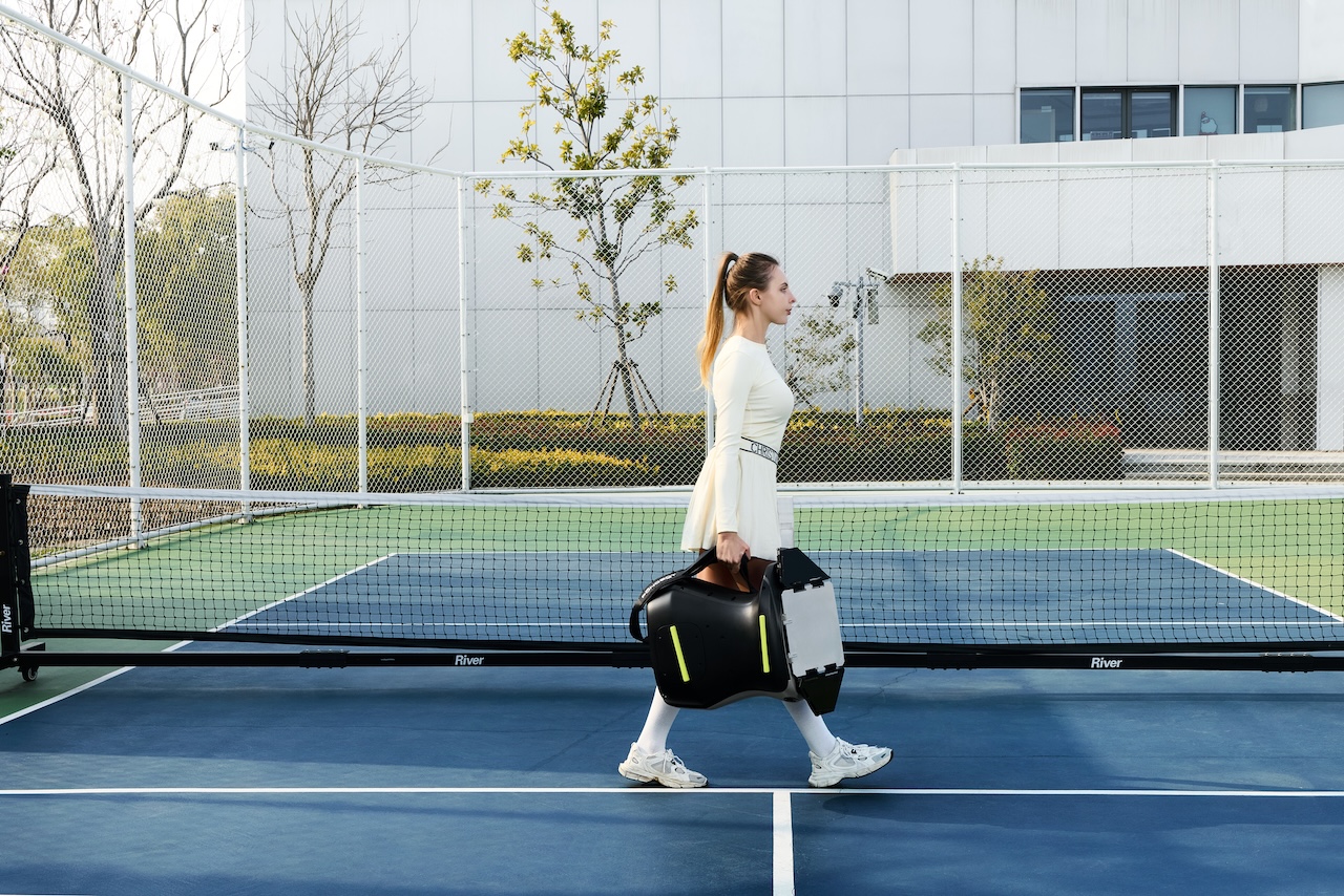 PongBot Aura AI Ball Machine J