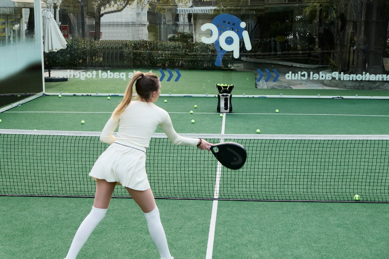 PongBot Aura AI Ball Machine K