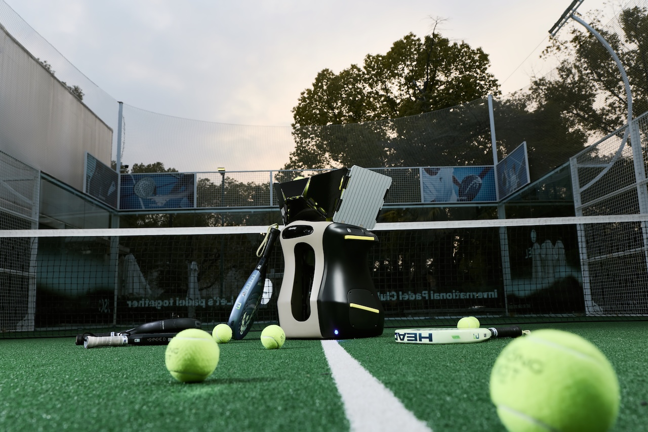 PongBot Aura AI Ball Machine L