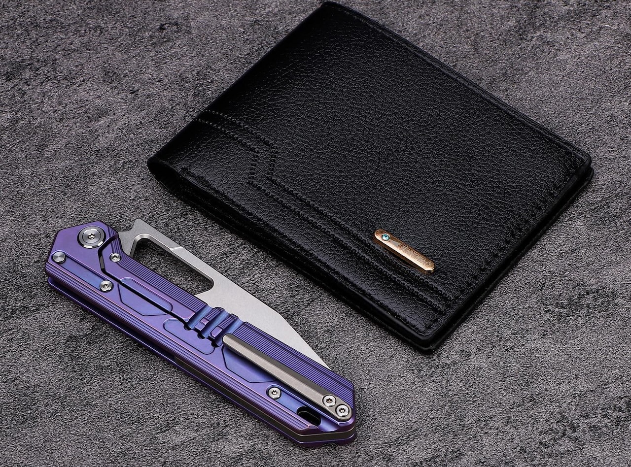 5 Tacray Titanium Locking Folder