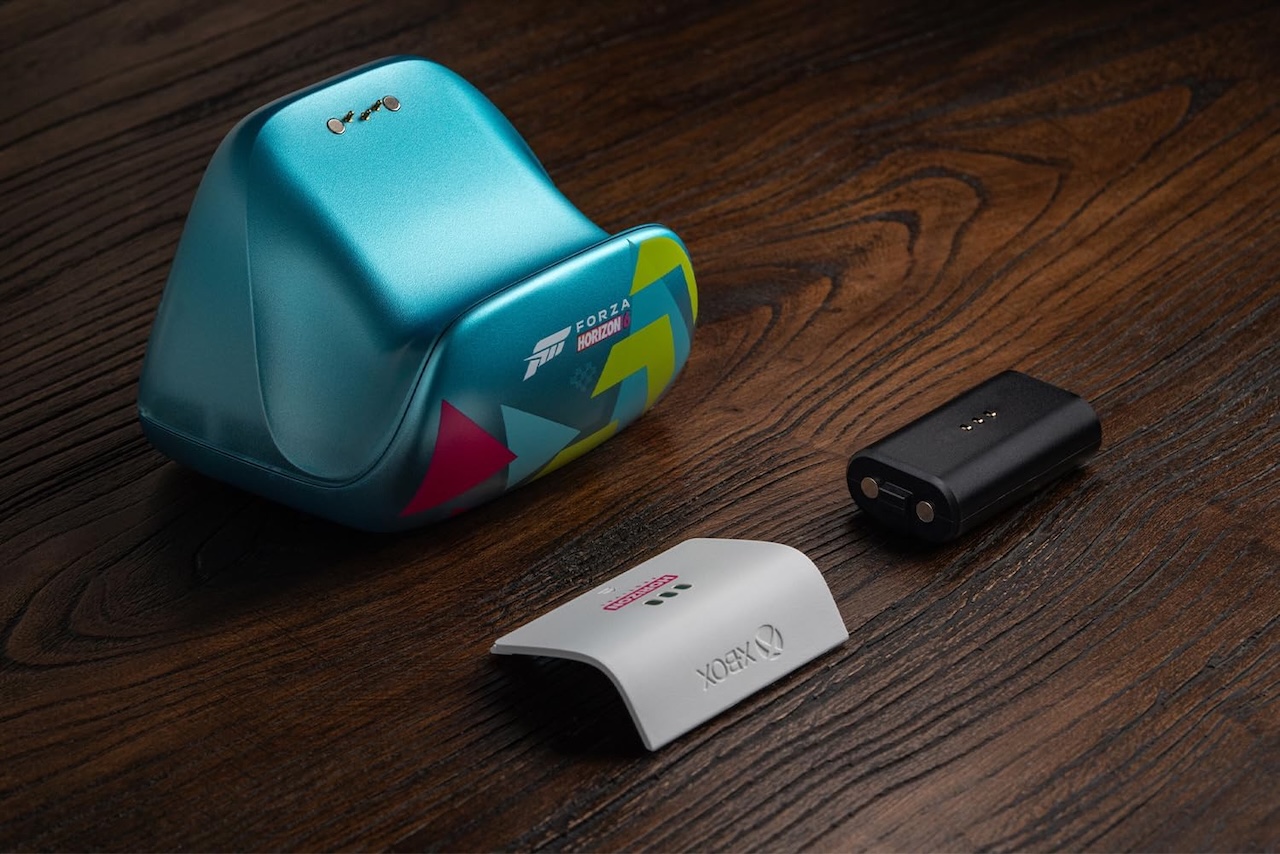 8BitDo Charging Dock for Xbox Series X S Wireless Controllers Pricing