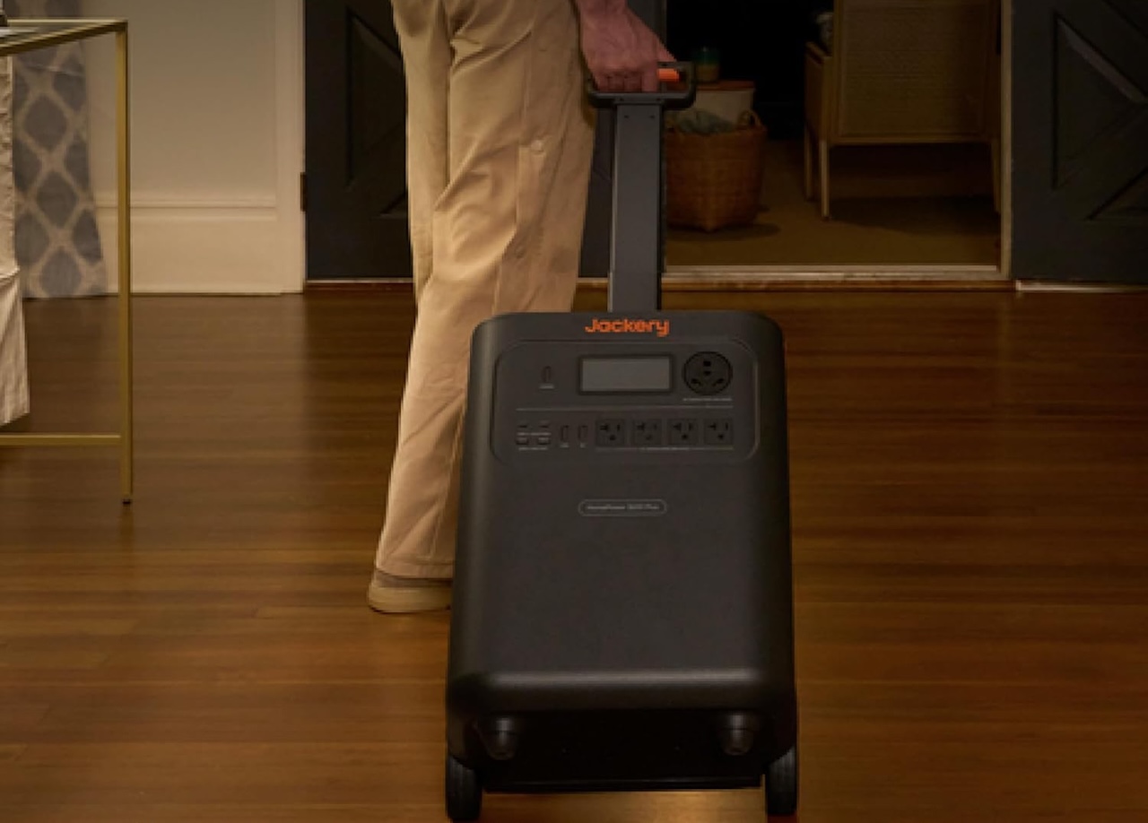 9 Jackery HomePower 3600 Plus