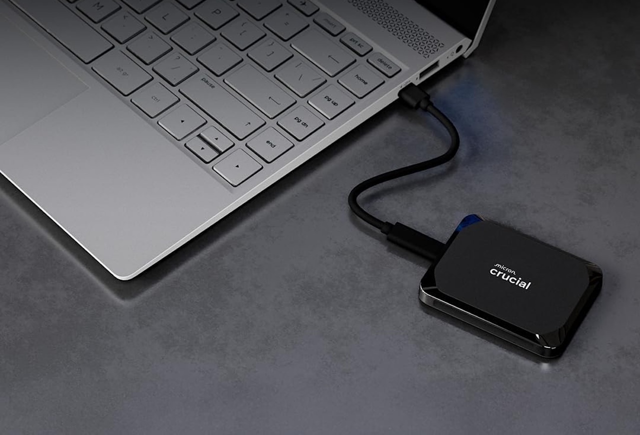 Crucial X9 1TB Portable SSD