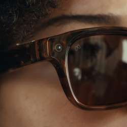 EssilorLuxottica Meta Glasses