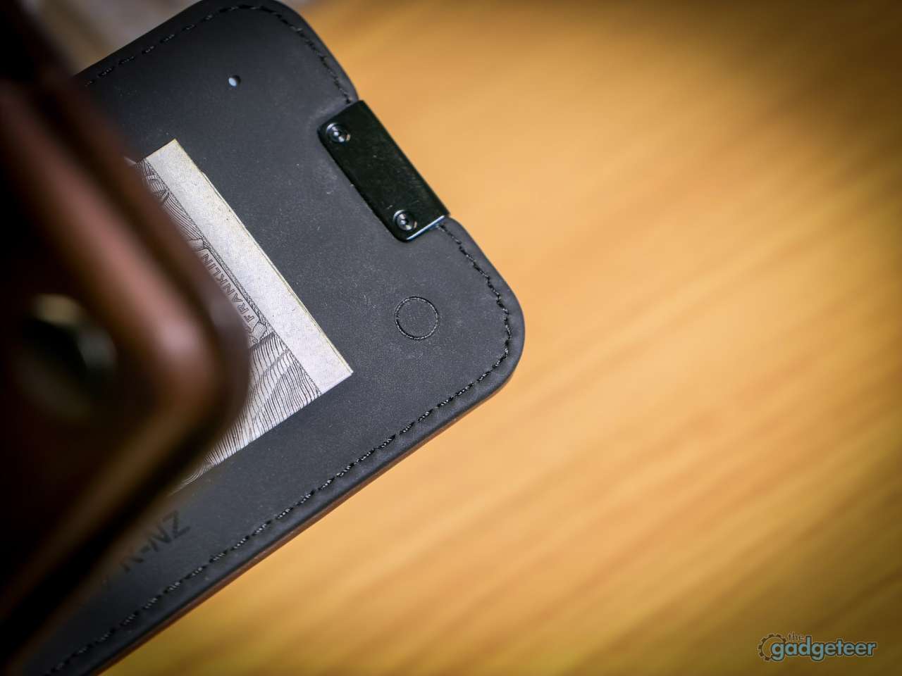 Journey LOC8 VERSA Universal MagSafe Money Clip Wallet and Stand Review 15
