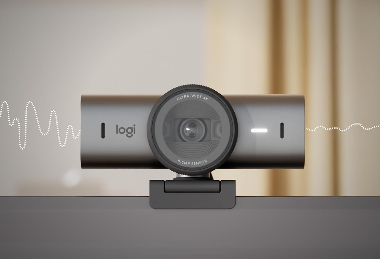 Logitech MX Brio 705 for Business 4K Webcam with Auto Light Correction Ultra HD