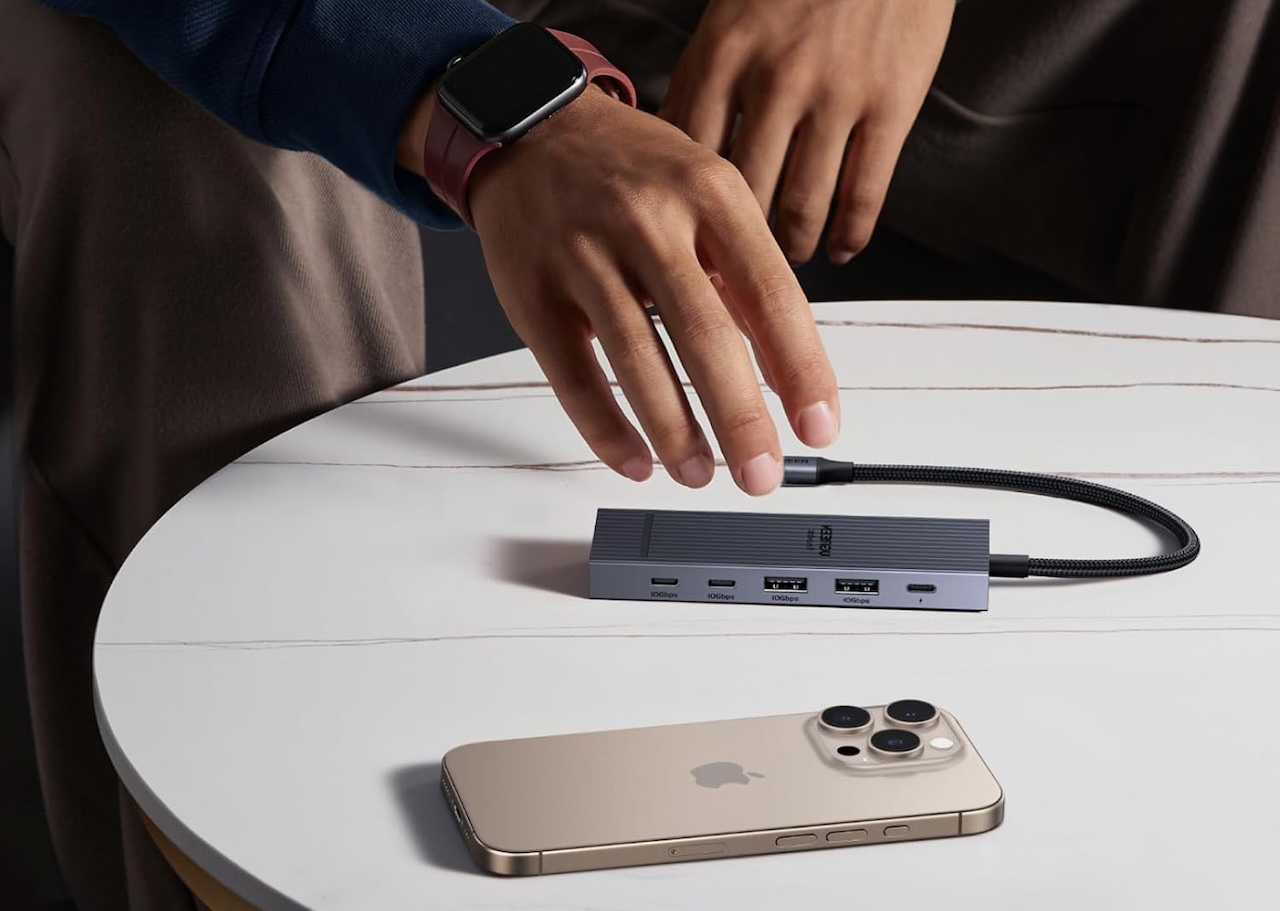 UGREEN Revodok Pro USB-C Hub 6 in 1