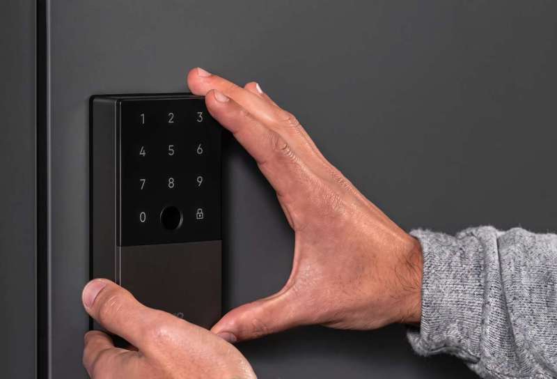 5 Smart Locks That Unlock Themselves UWB Is Finally Here