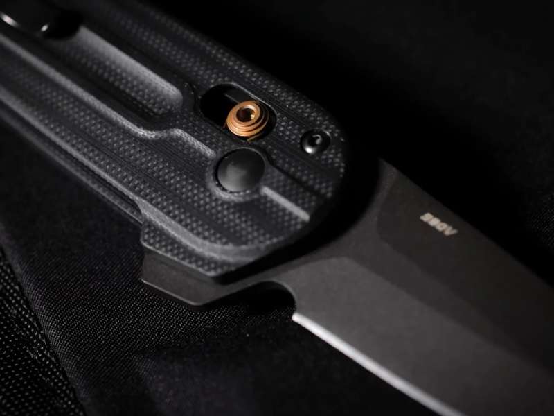 Benchmade Lowden Black G10 Spear-point b
