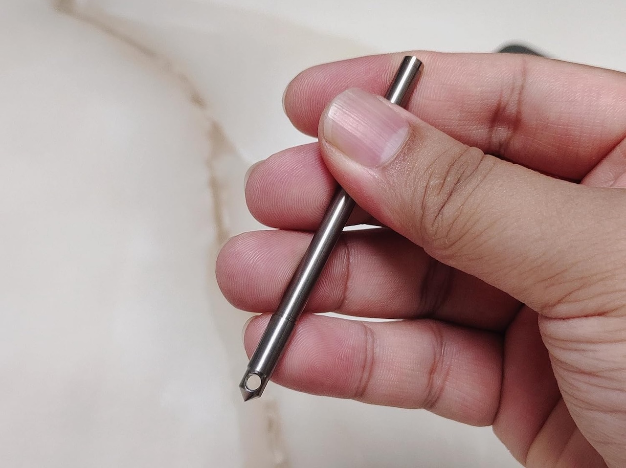 FIYEE Mini Titanium Pen EDC Easy Carrying Ballpoint Pen