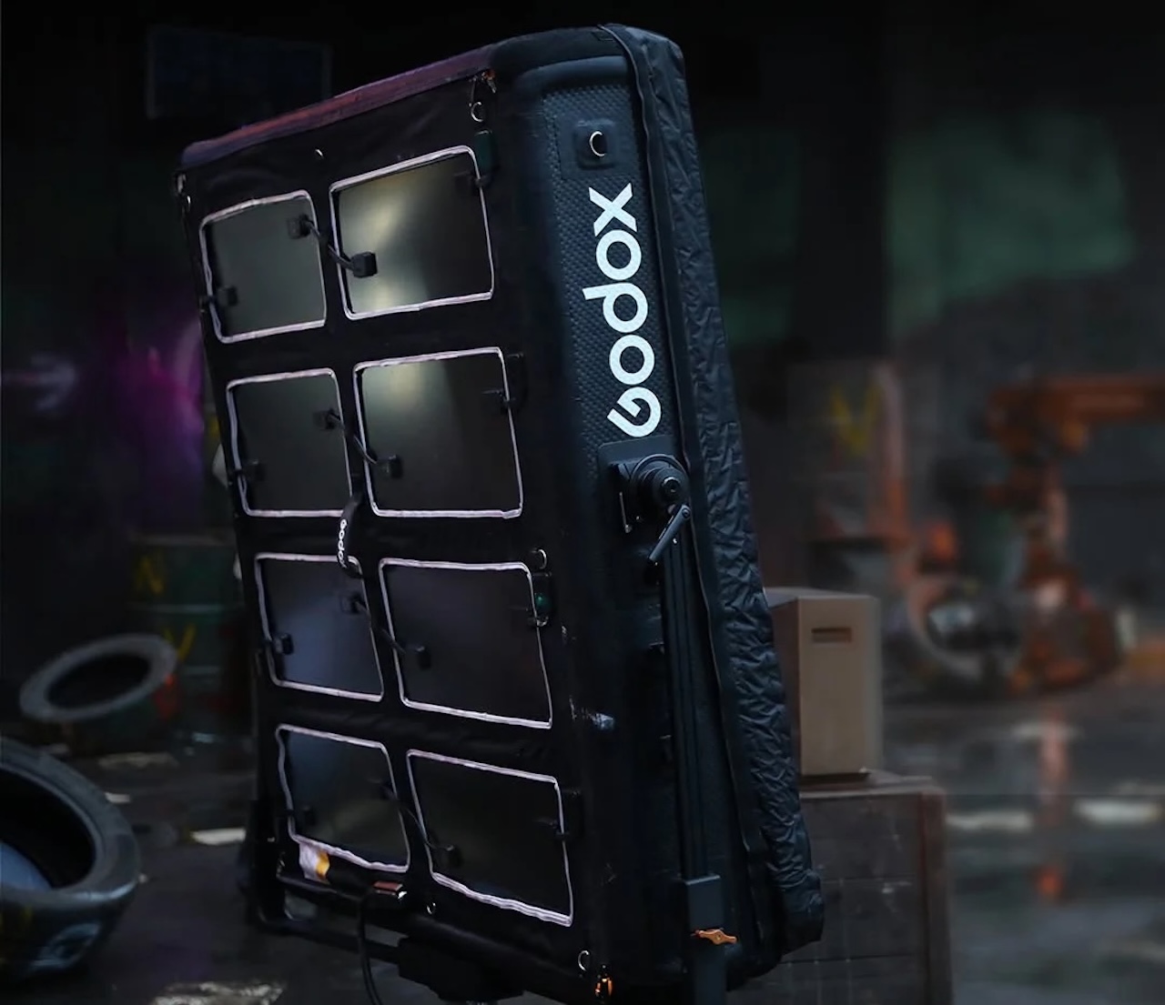 Godox Knowled AM800R 800-watt inflatable RGBWW LED mat light specs