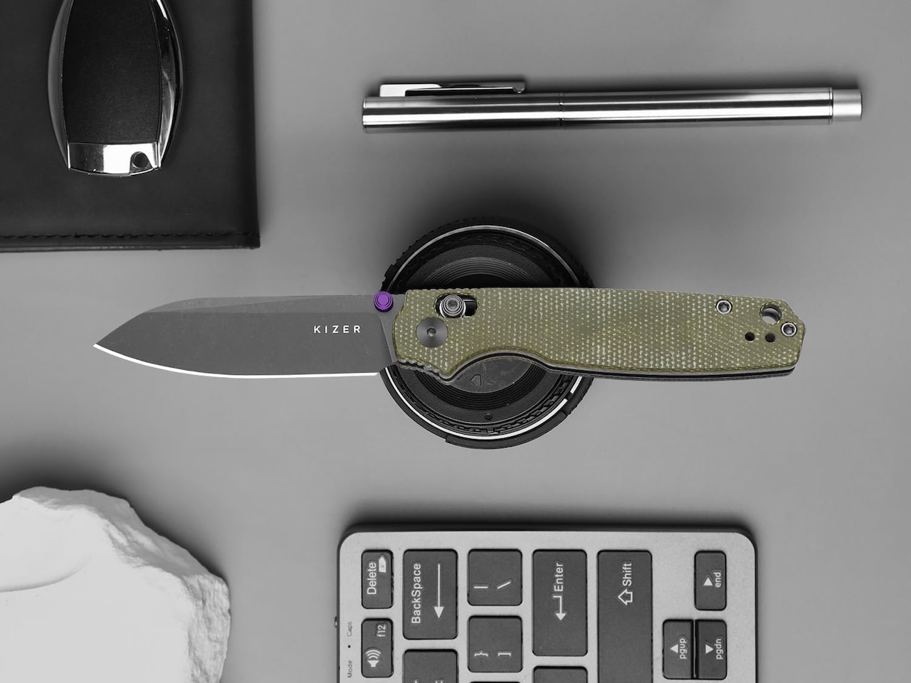 Kizer Pokiman CS Pocket Knife Use
