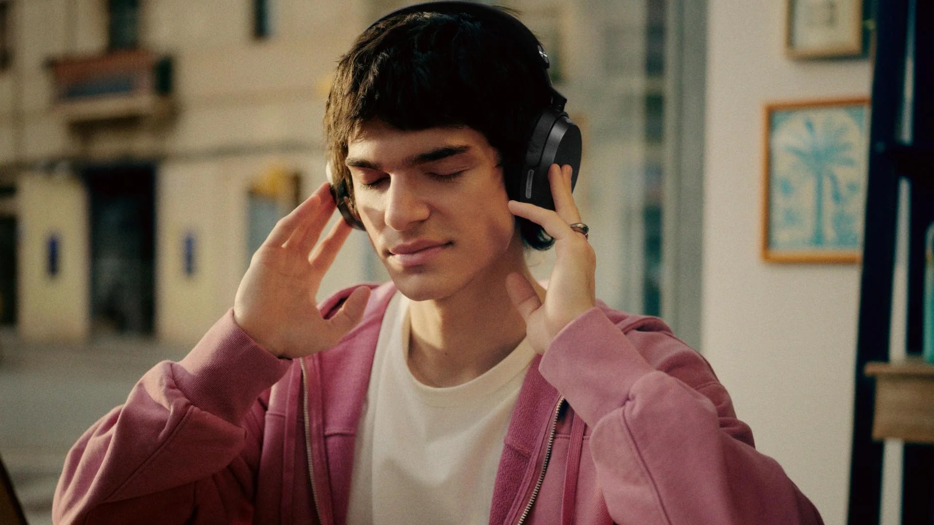 Sennheiser MOMENTUM 5 Wireless 