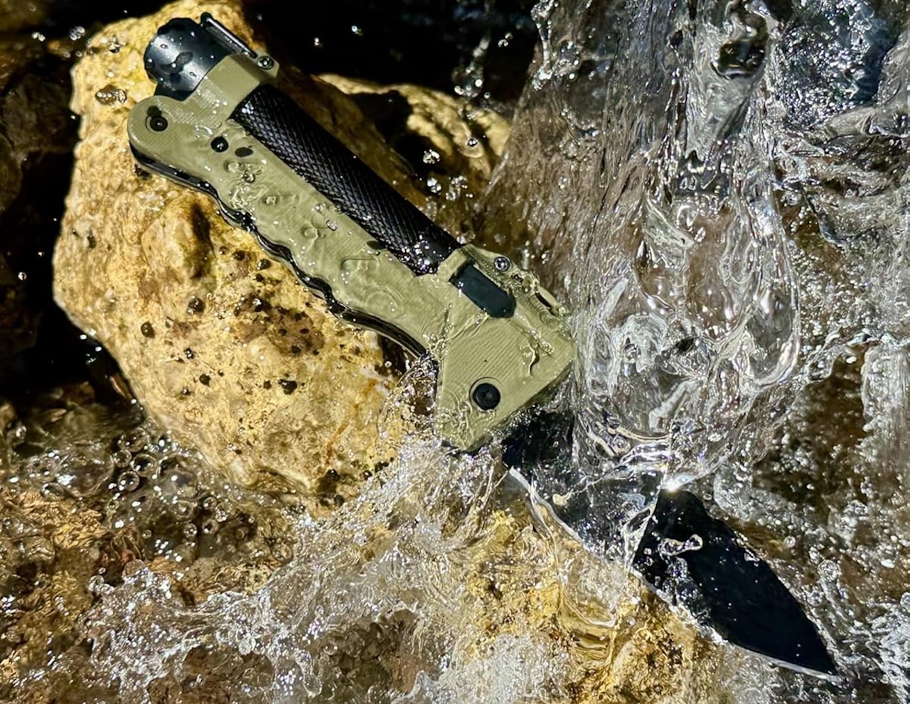 VIPERADE VAK6 Survival Multitool with Folding Knife