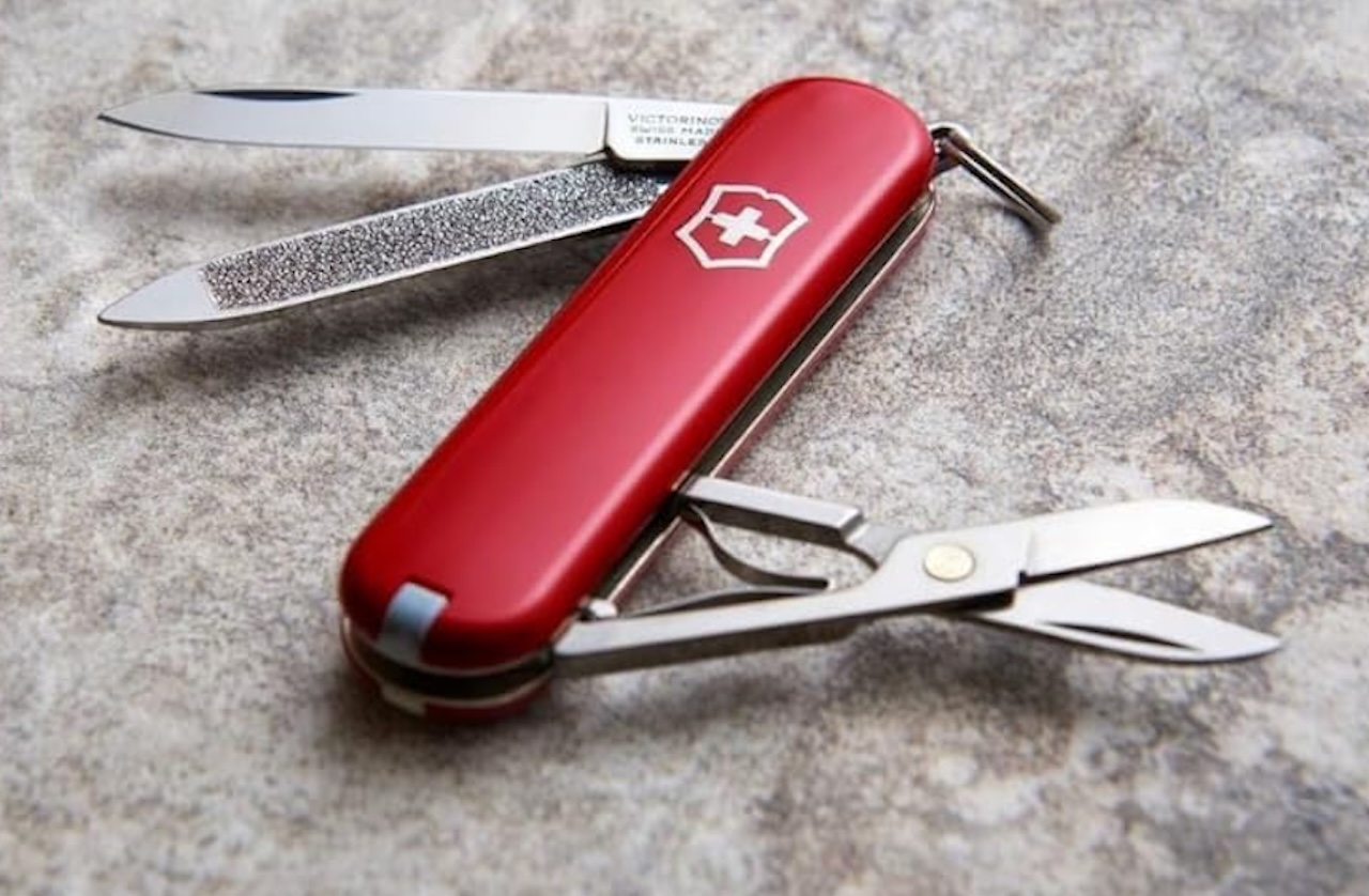 Victorinox Classic SD Swiss Army Knife