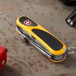 Victorinox Evolution S18 Grip Swiss Army Knife Release