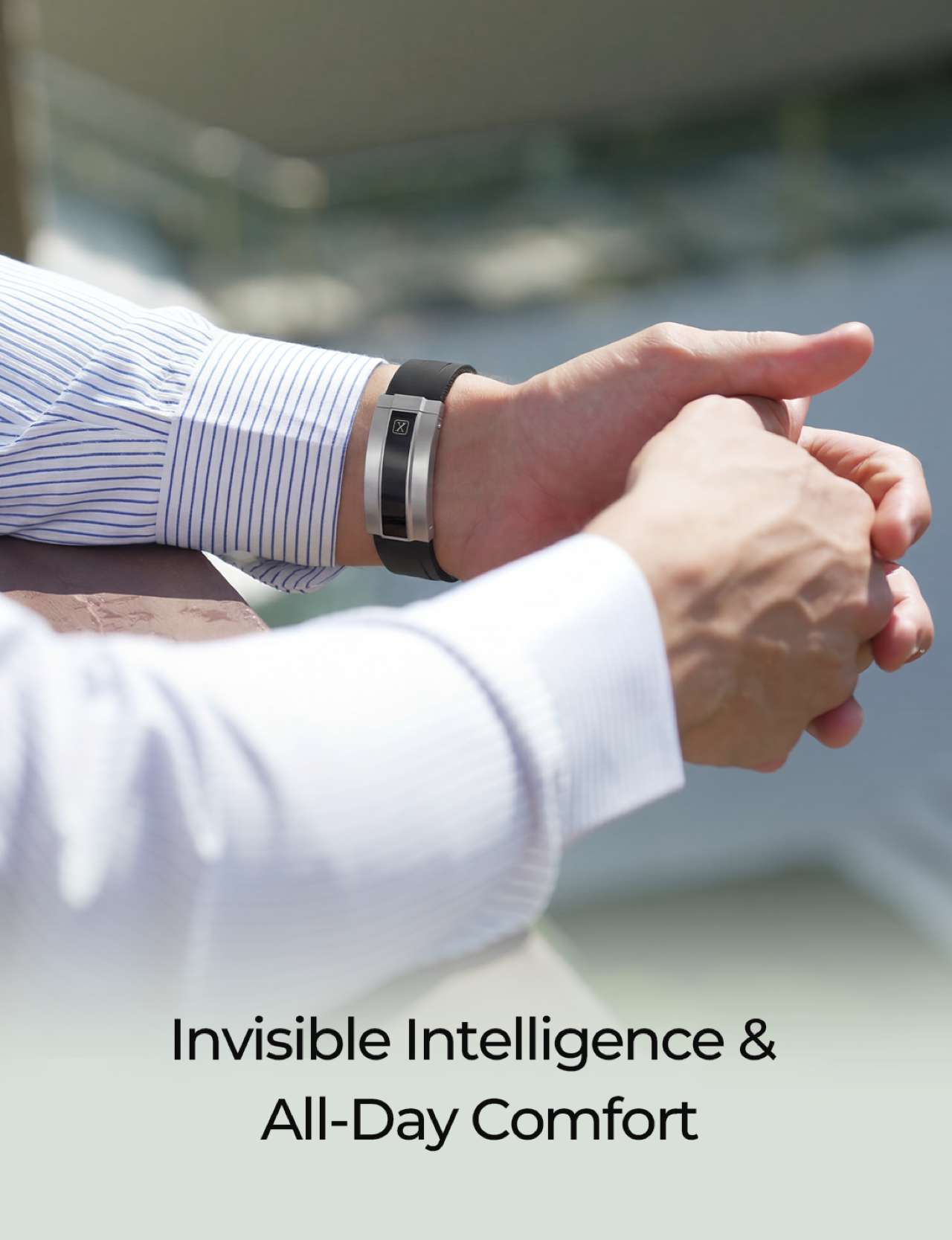 The XBAND deployant clasp houses a full health sensor suite inside a 316L stainless steel mechanism. Image: Codex/XBAND