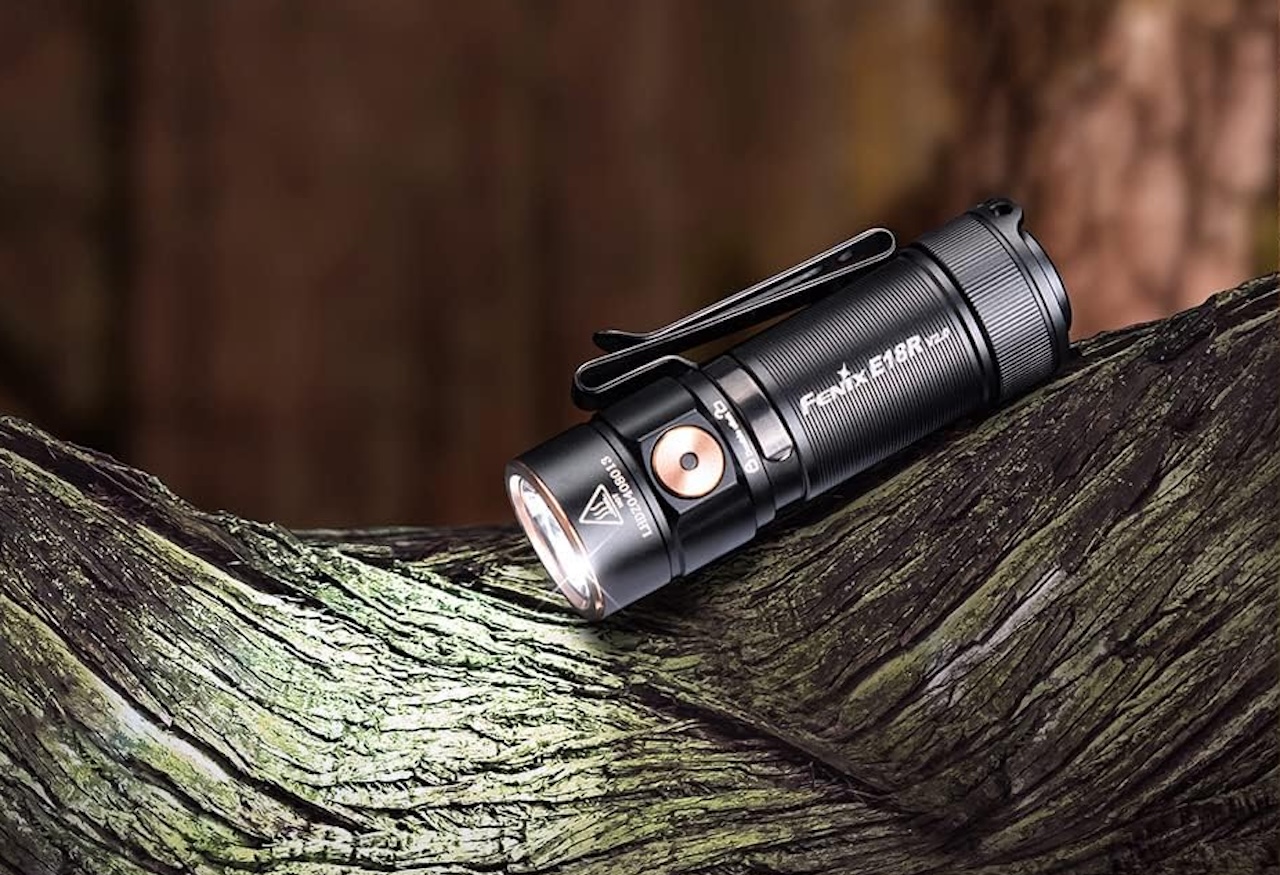 Fenix E18R V2.0 Rechargeable EDC Flashlight