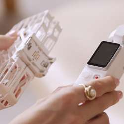 HOVERAir VERSA Flying Pocket Camera