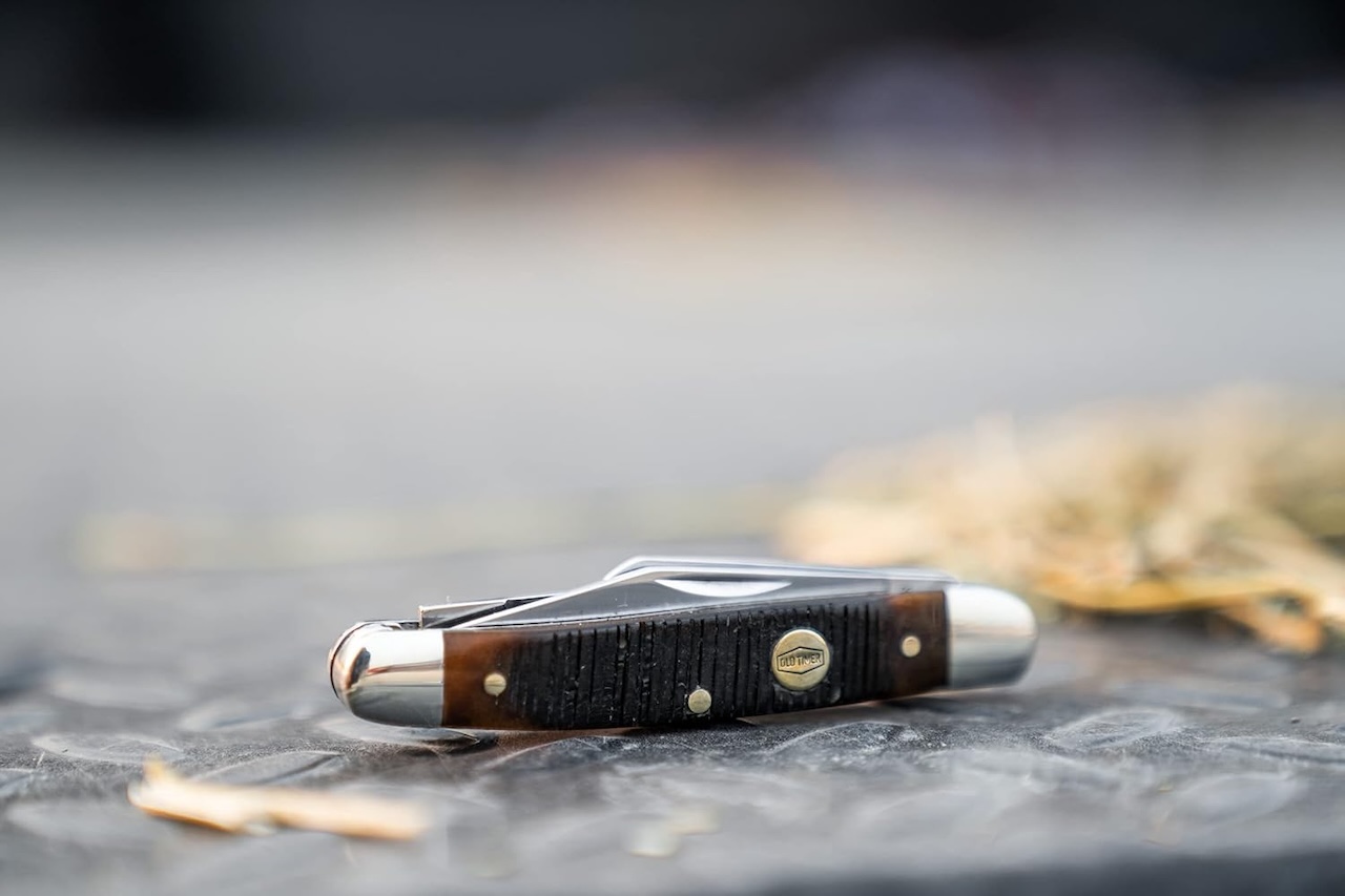 Old Timer Generational USA Series Traditional Fixed and Folding Knives Build