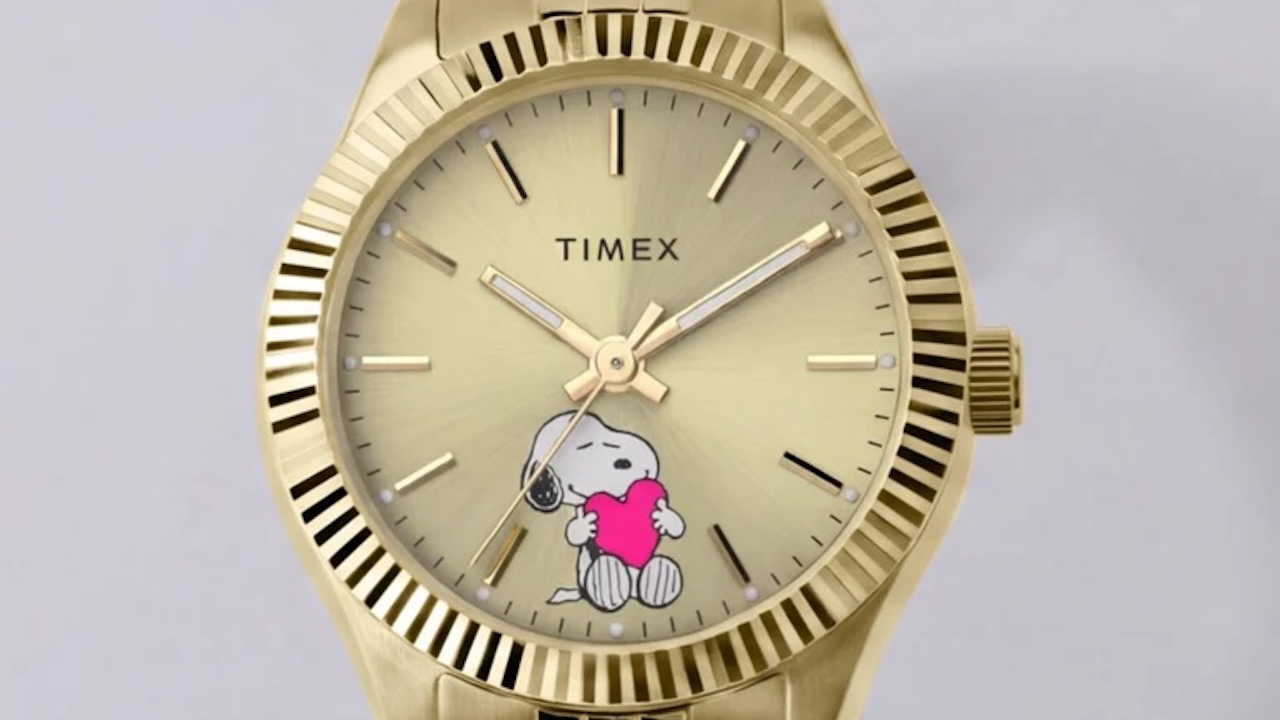 Peanuts x Timex Legacy Mini Heart Hug